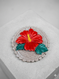 Flor de Maga sobre Base de Tronco en Cemento